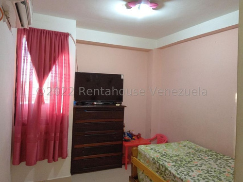 Imagen 8 de 18 de Lindo, Cómodo Y Acogedor Apartamento Ubicado Al Este De La Ciudad 04120656408 Mls 23-9094