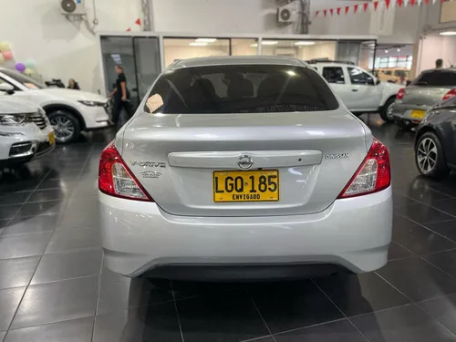 Nissan Vers Vdrive Mt 4x2 1600