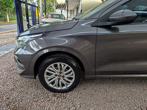 Fiat Cronos CRONOS 1.8 16V Flex Aut.