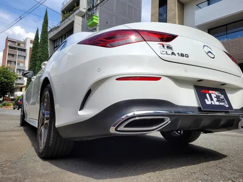 Mercedes-Benz Clase CLA 1.3 Cla 180 Amg Line At