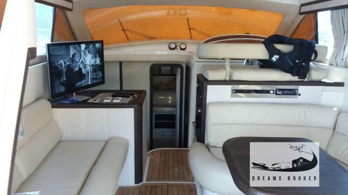 Ferretti 38