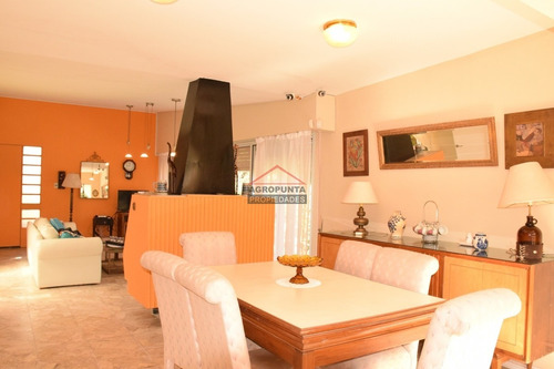 Casa En San Rafael, 4 Dormitorios - Ref: 3406
