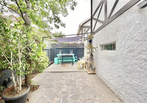 Casa En Venta De 3 Dorm. En Vitacura