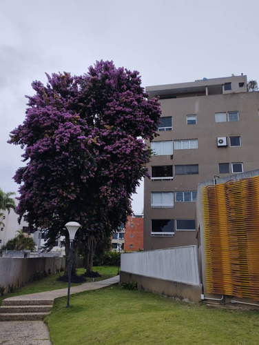 Se Alquila Apartamento En Colinas De Bello Monte