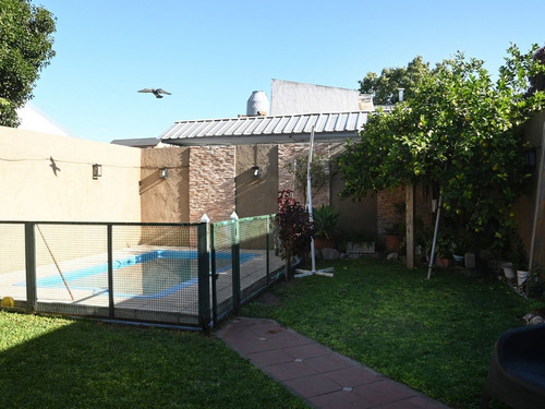 Ph 3 Amb Con Parque, Pileta, Garage Y Parrilla