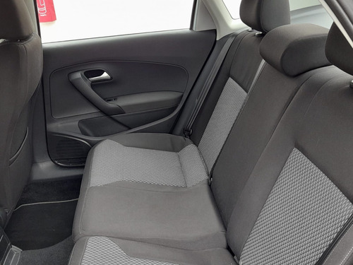 Imagen 9 de 14 de Volkswagen Vento 2020 1.6 Comfortline At