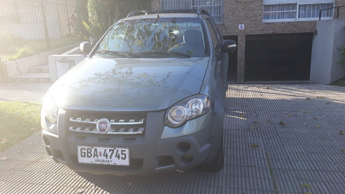 Fiat Strada Adventure Locker