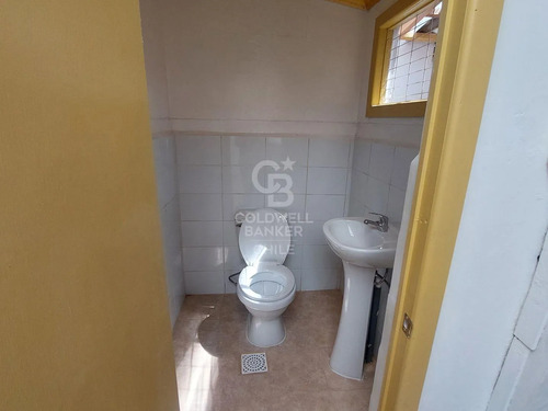 Vende Casa Con Proyección Comercial