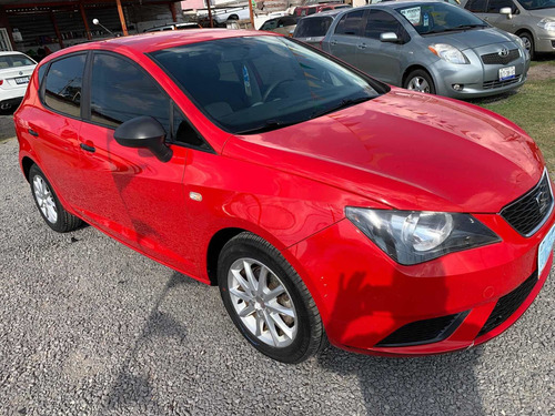 Imagen 3 de 15 de Seat Ibiza 2015 1.6 Style 5p Dsg
