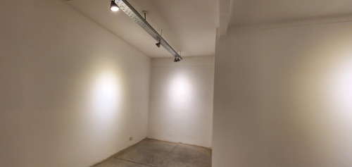 Imagen 5 de 9 de Alquilo Local Con Vivienda En Martinez