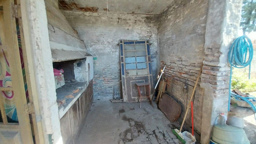 Casa | 2 Dormitorios | Cochera | Capitán Bermúdez | Barrio Celulosa