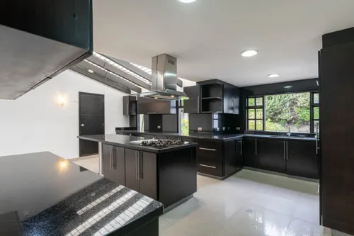 Casa En Venta En La Calera. Cod V12135