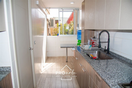 Departamento En Arriendo De 3 Dorm Con Patio Privado