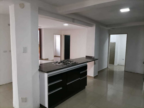 Imagen 3 de 7 de Townhouse Urb Trigal Norte Jhoanna Valdez 0414-4134289