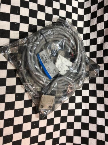 Omron D4c-3703, D4c3703, D4c-37o3, Limit Switch, Shipsam Ggj