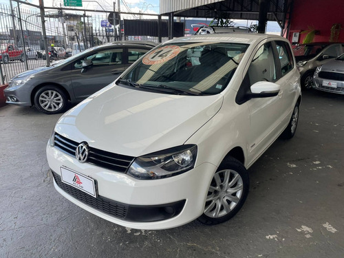 Imagem 1 de 15 de Volkswagen Fox 1.0 Mi 8v Flex 4p Manual