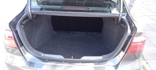 Imagen 4 de 8 de Volkswagen Voyage Modelo 2015 1.6 Trendline