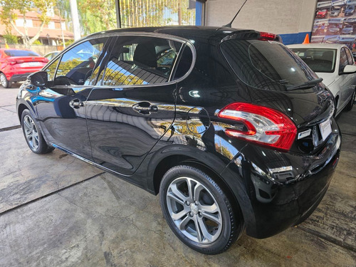 Peugeot 208 1.6 Feline