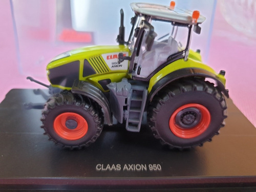 Imagen 2 de 7 de Tractor Schuco Escala H0 Claas Axion 950