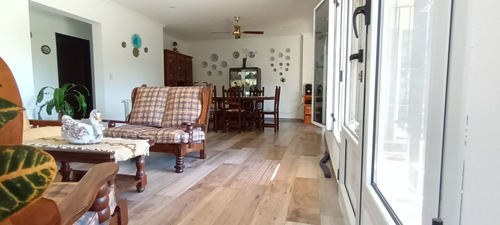 Venta Casa Con Pileta Quincho Parrilla Cañuelas