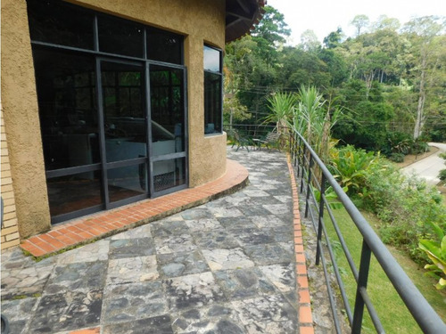 Casa En Venta Urb. Monteclaro Laguna