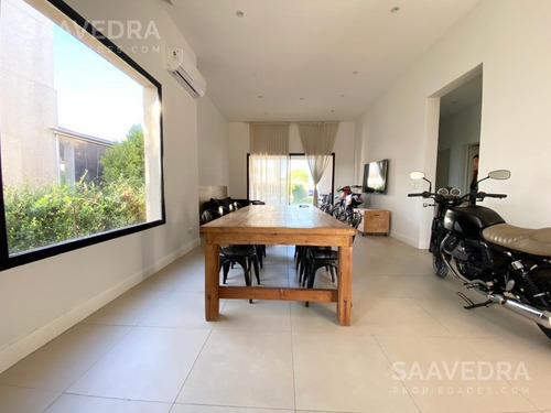 Imagen 2 de 25 de Casa En Venta En Una Planta Estilo Racionalista. Barrio Las Tipas Nordelta