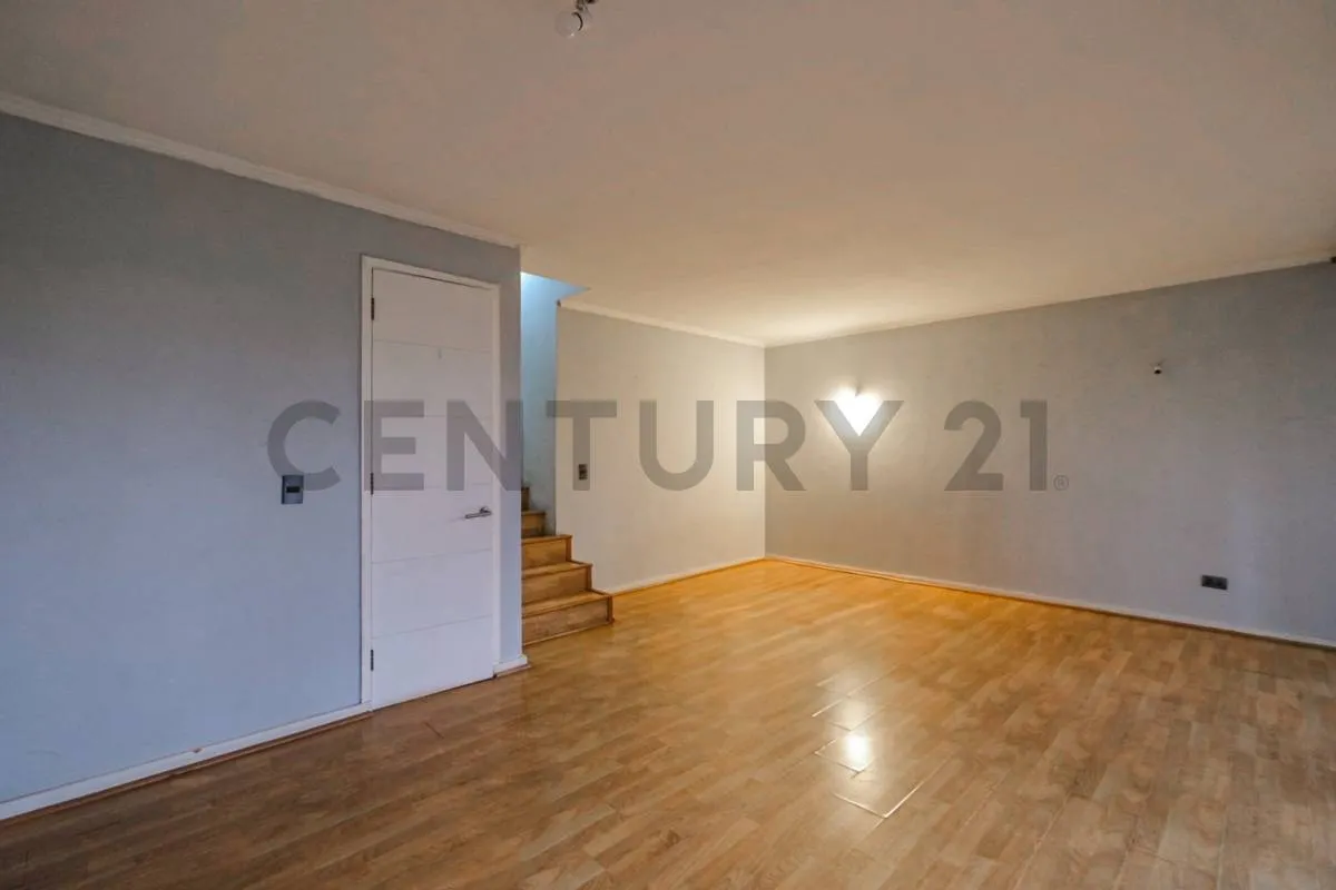 Imagen 4 de 29 de Casa En Venta En Pasaje Cerrado En Lo Barnechea.
