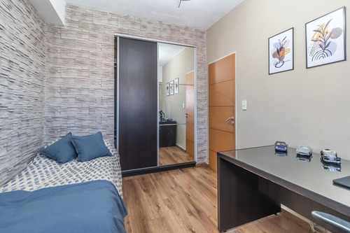 Venta De Casa 4 Ambientes En Mataderos | Apto Crédito