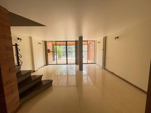 Pv-24049-ca  Venta De Casa, En Envigado, La Abadia