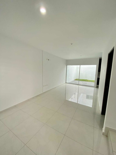 Imagen 7 de 14 de Casa En Venta Pontevedra, Tlajomulco, López Mateos Sur
