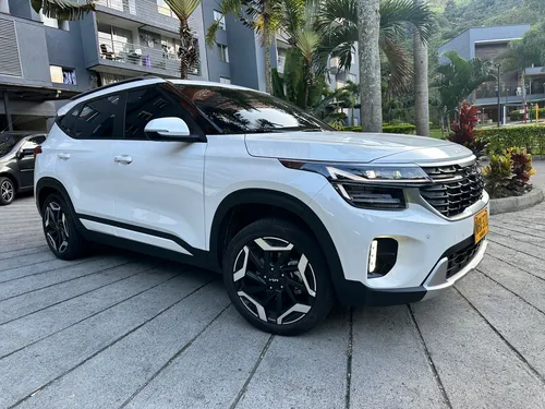 Kia Seltos 2.0 Zenith 4X2