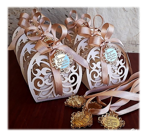 Dijes Medallita Acrílico Decorativo Personalizado 30x30mm