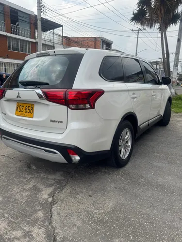 Mitsubishi Outlander 2.4 Kaiteki