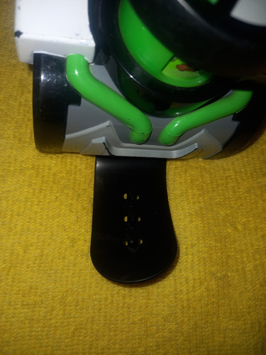 Reloj Omnitrix Omni Strike De Ben 10 (de Uso) (Usado)