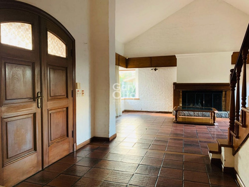 Imagen 2 de 12 de Excelente Casa En Venta 3 Dormitorios Y Dependencia