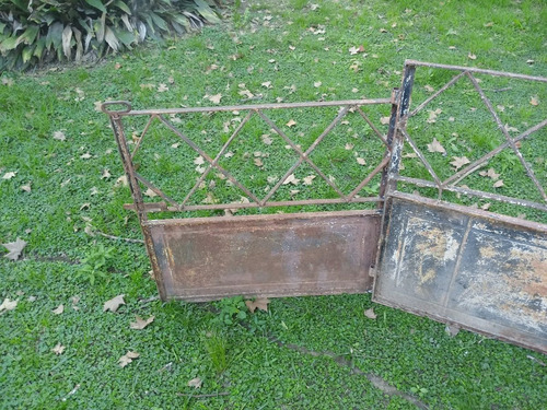 Portón 2 Hojas + Puertita + Rejas Garage Frente 10.65 Mts. (Usado)