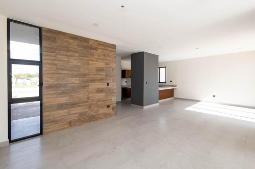 Casa En Venta Merida En Privada Conkal, Mod. Dom, Entrega Inmediata.