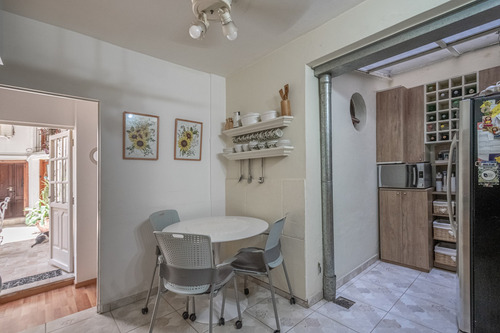 Ph · Venta · 5 Ambientes · San Cristóbal · Patio