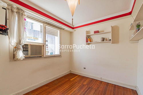 Venta Casa 5 Ambientes Con Garaje, Quincho Y Piscina En Haedo.