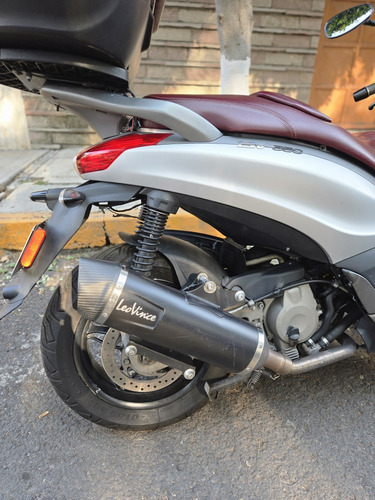 Piaggio Beverly 350