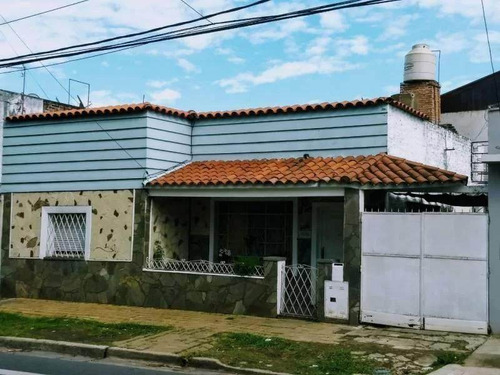Imagen 1 de 11 de San Isidro Thames Al 1400 Casa De 4 Amb. A La Venta