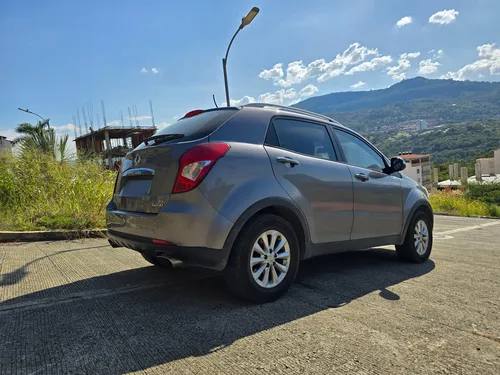 SsangYong Korando 2.0 C Gasolina 4x4