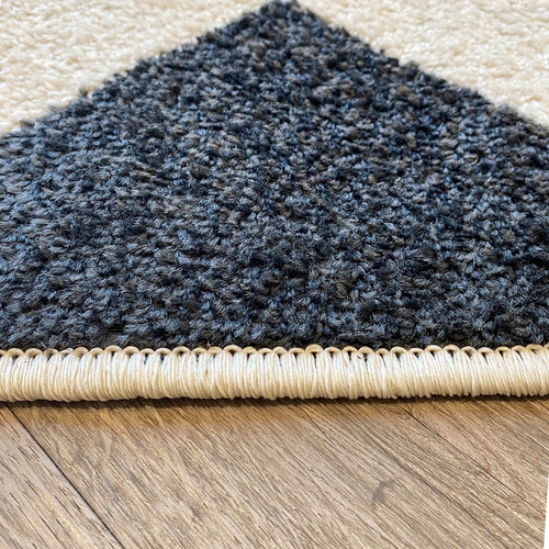 Alfombra Carpeta Visdom Gama Negro Y Natural 160x235 Moderna Ancho 1.6 M Diseño De La Tela Damero Largo 2.35 M