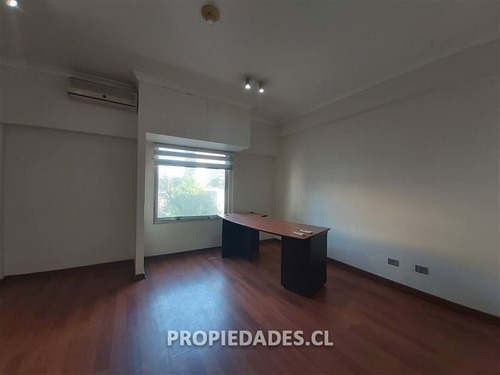 Imagen 3 de 12 de Oportunidad Precio Rebajado Oficina En Venta En Santiago