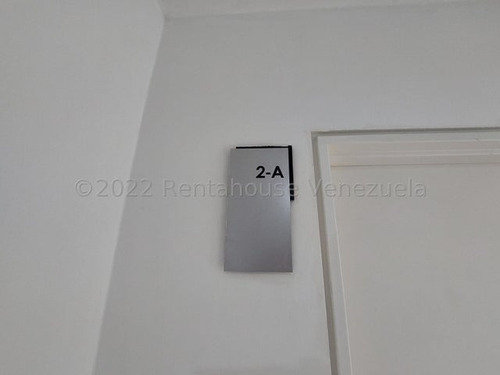 Apartamento A Estrenar En Obra Blanca, En Country Club, En Venta 23-25367