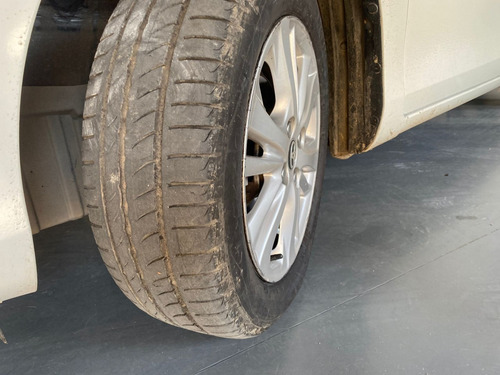 Toyota Yaris 1.3 16V FLEX XL MULTIDRIVE
