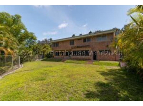 #24-29143 Increíble Casa Ubicada En Alto Hatillo