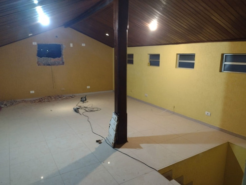 Casas Para Renda, 9.000,00 Ao Mês Atualmente, Em Ótimo Local