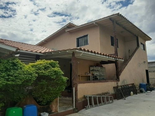 Venta De Parcela Turística Con Casa En Las Morochas, San Diego C-222267  H.h