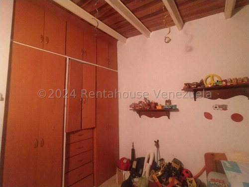 Milagros Inmuebles Casa Venta Cabudare Lara Av Intercomunal Barquisimeto Acarigua Roca Terra Economica Residencial Economico Código Inmobiliaria Rent-a-house 25-5649